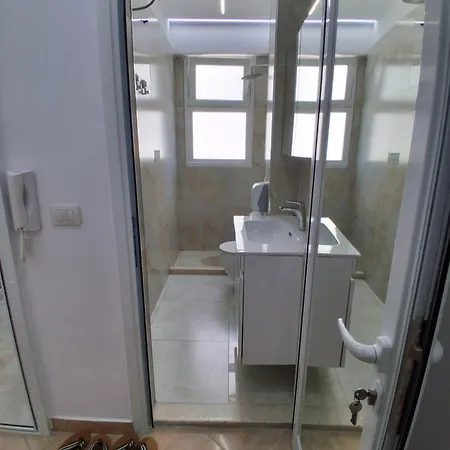 Appartamento One-bedroom Partial Seaview Vlorë